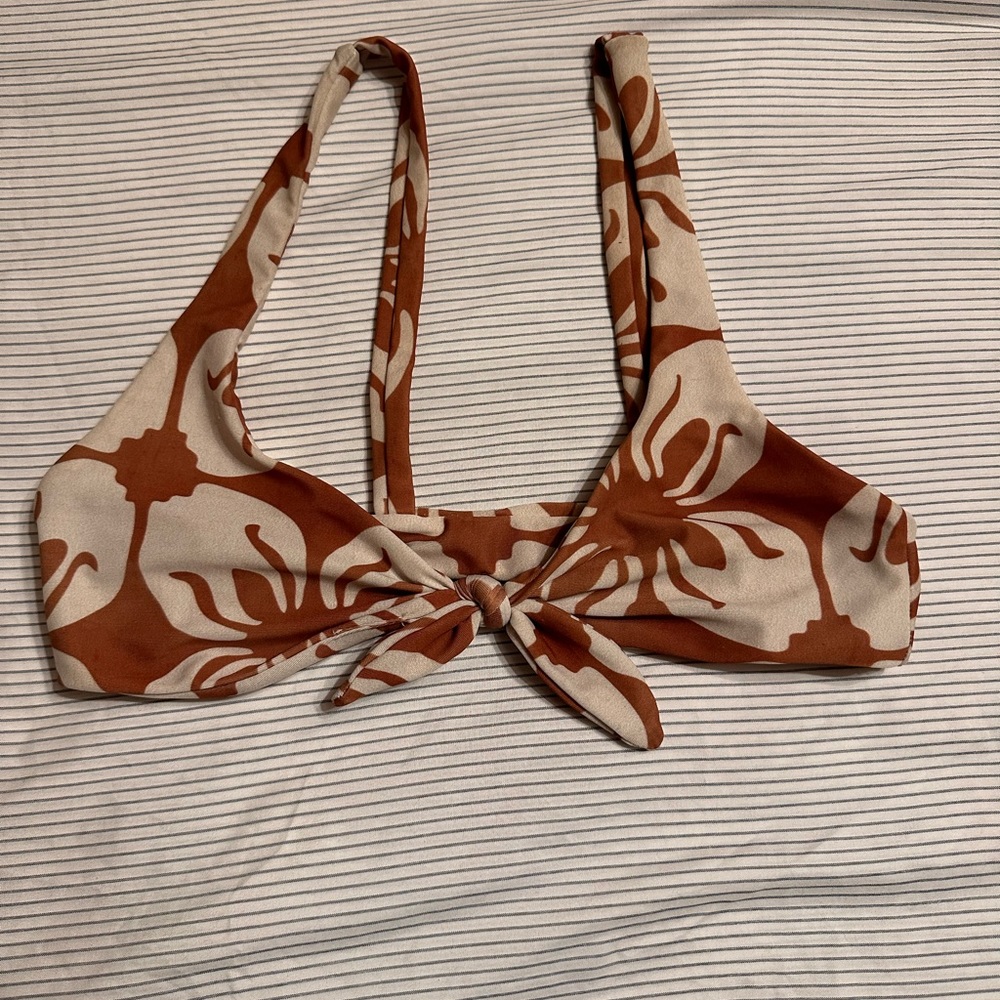 Stone Fox Swim Indo Tile top